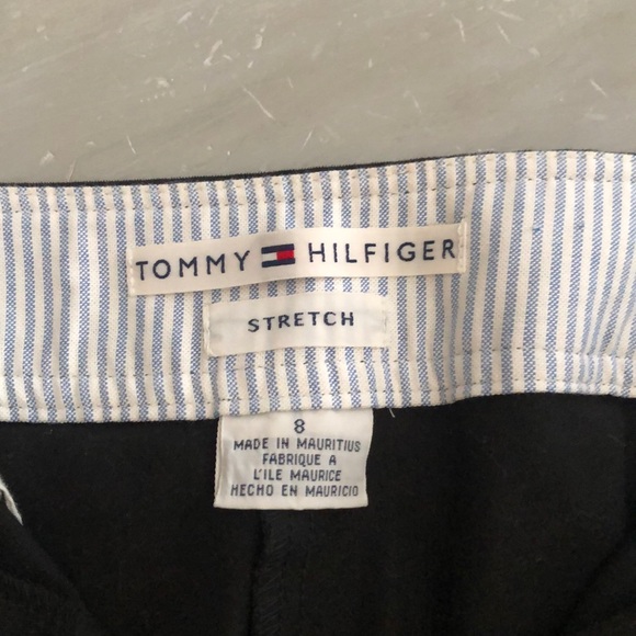 Tommy Hilfiger size 8 skirt - Picture 2 of 2